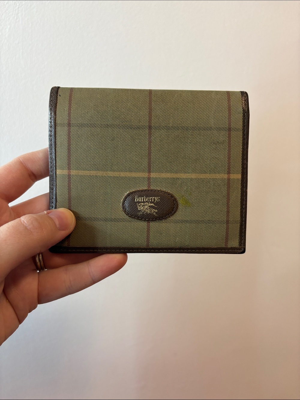 Burberry’s✨ Olive Green Plaid Canvas Bifold Wallet with Brown Trim w/COA - Picture 1 of 9